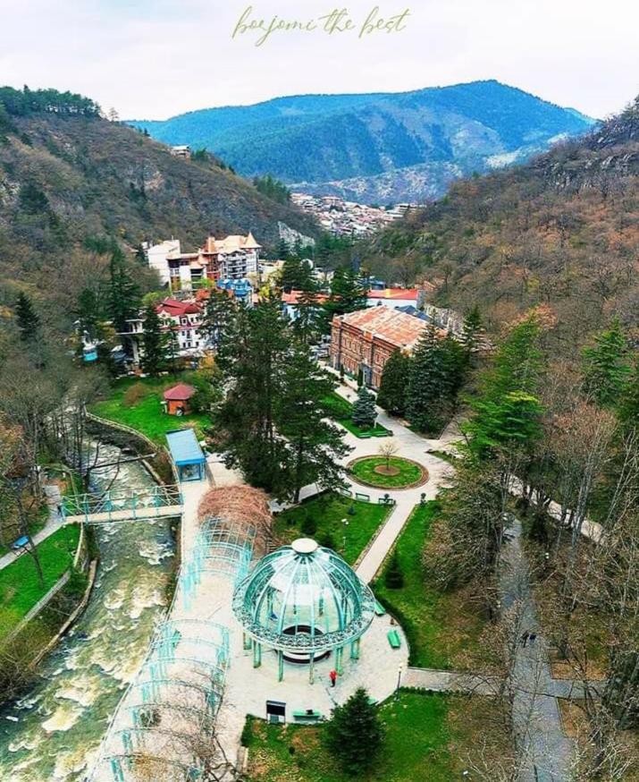 Gamsakhurdia Street Bordzjomi Buitenkant foto