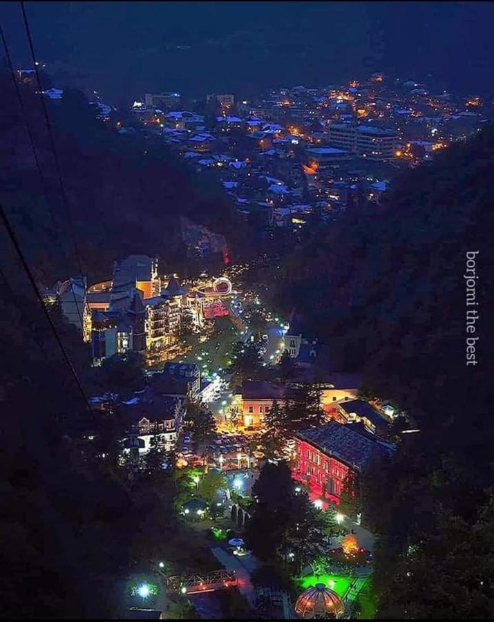 Gamsakhurdia Street Bordzjomi Buitenkant foto