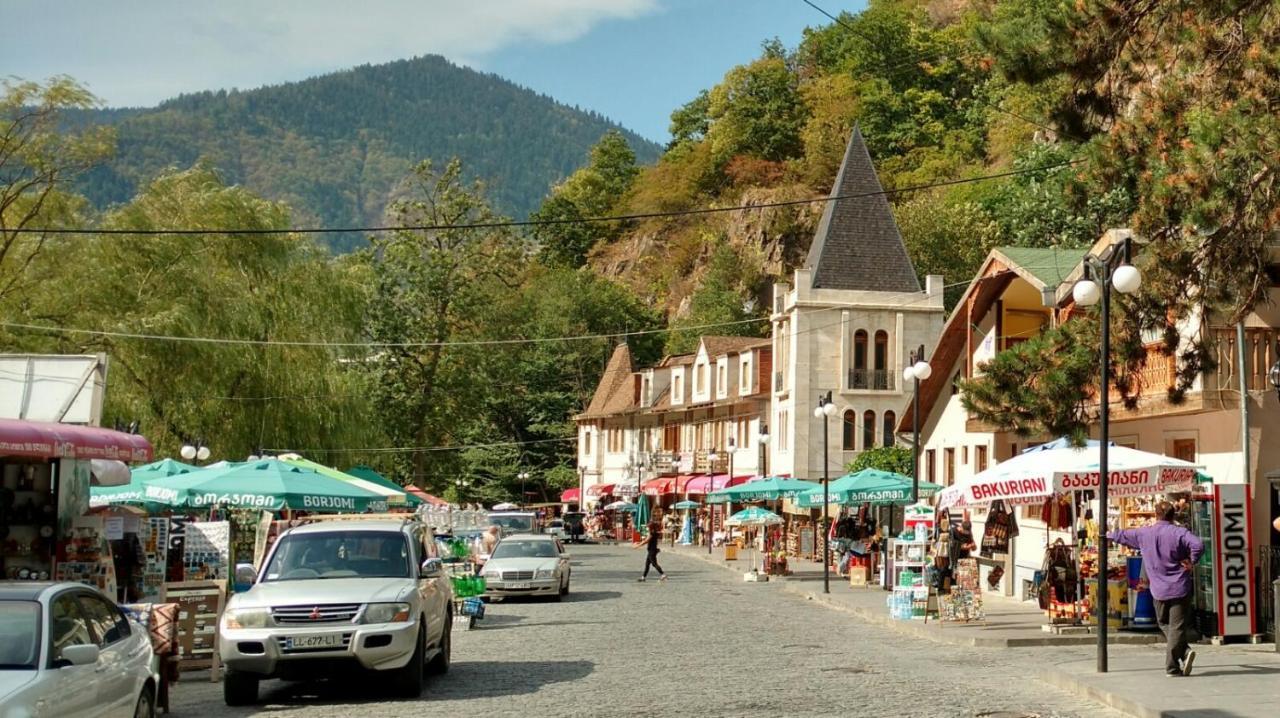 Gamsakhurdia Street Bordzjomi Buitenkant foto